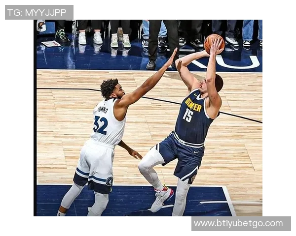 里德表现出色但仍需提升11投7中斩获18分7篮板2助攻1抢断1盖帽三分球命中率待加强