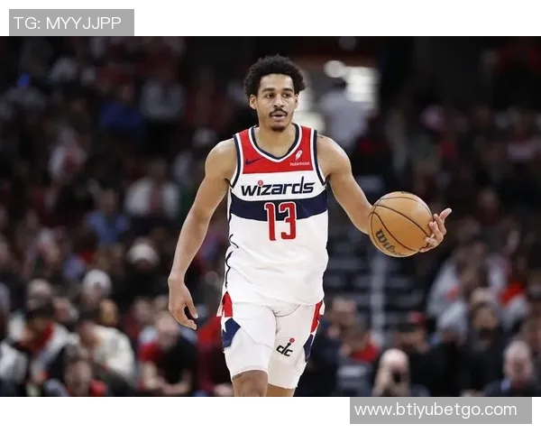 普尔命中率不佳18投7中三分球表现低迷但仍贡献19分5板5助4断1帽